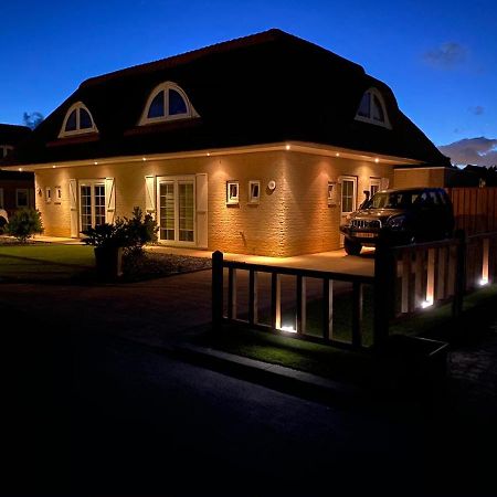 Beach Bungalow Hellevoetsluis Exterior photo
