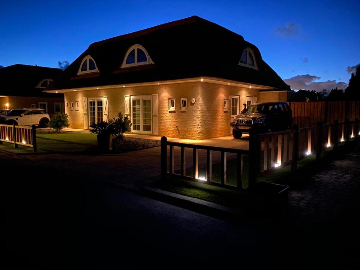 Beach Bungalow Hellevoetsluis Exterior photo